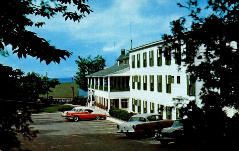 Epworth Heights Hotel - Vintage Postcard (newer photo)